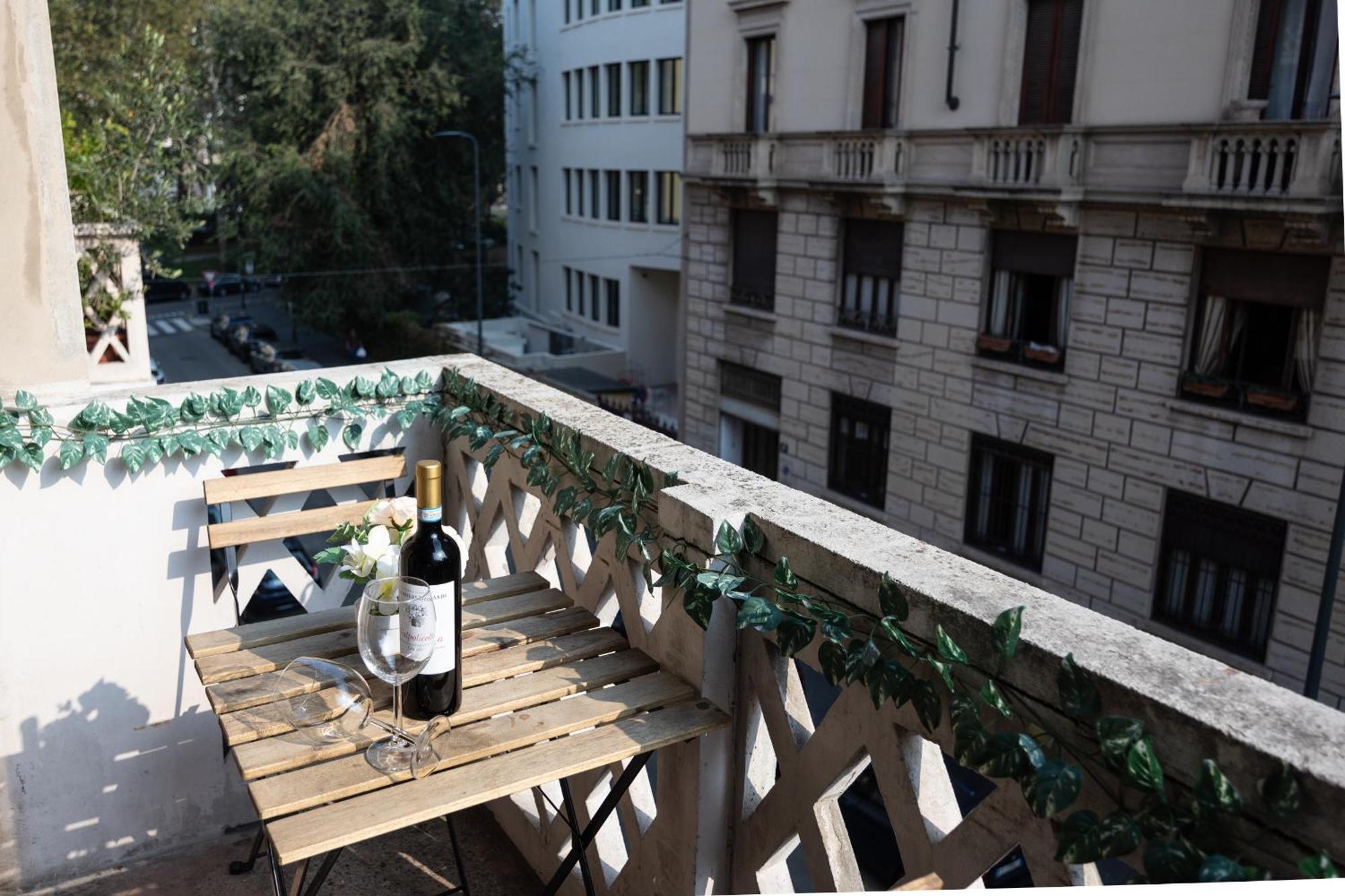 Navigli-Duomo - Prestige Apartment Netflix-Wifi Milan Exterior photo